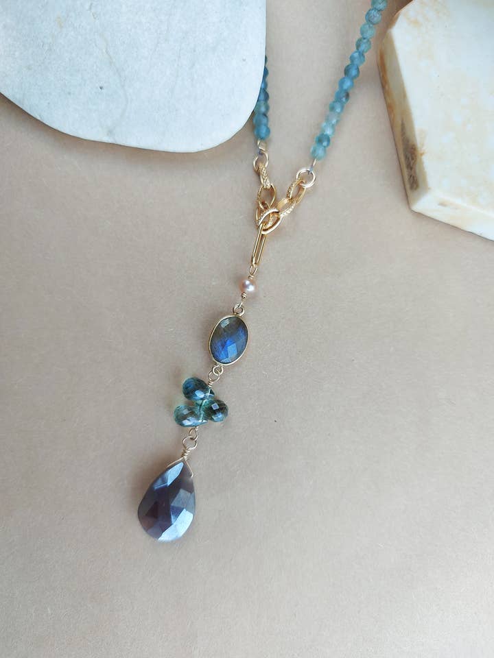 Silverlite och akvamarin pärlor för wholesale av AVAASI