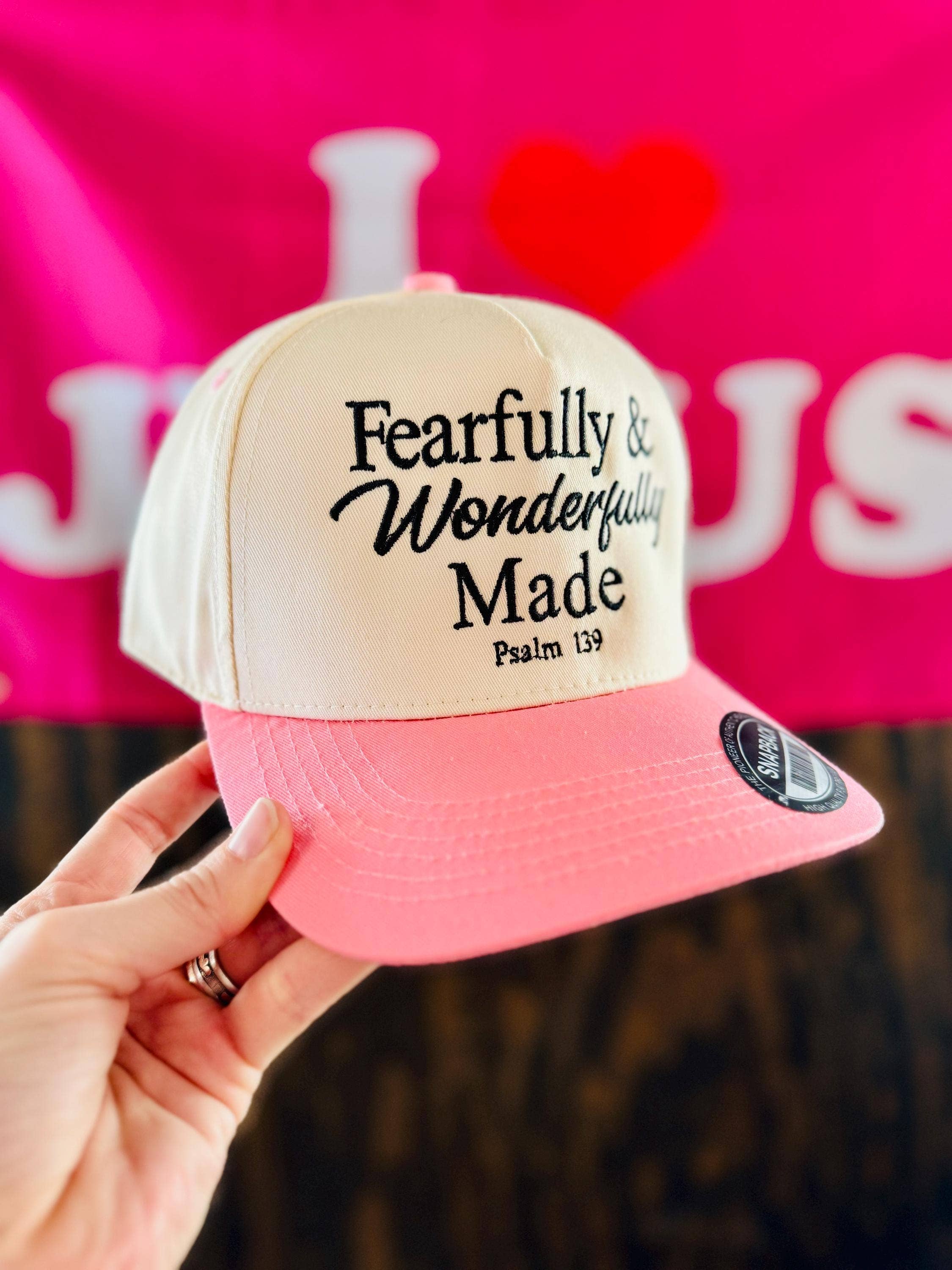 Gospel Gear Co - Wholesale Honkbalpet - Uniseks - Vreemd en wonderbaarlijk gemaakt geborduurde hoed3