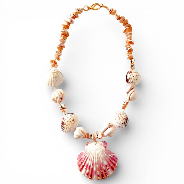 Kystnær Perlehalskæde med Muslingeskaller | Sommer Statement Smykker for engroshandel hos Bijoux Envie Statement Jewelry