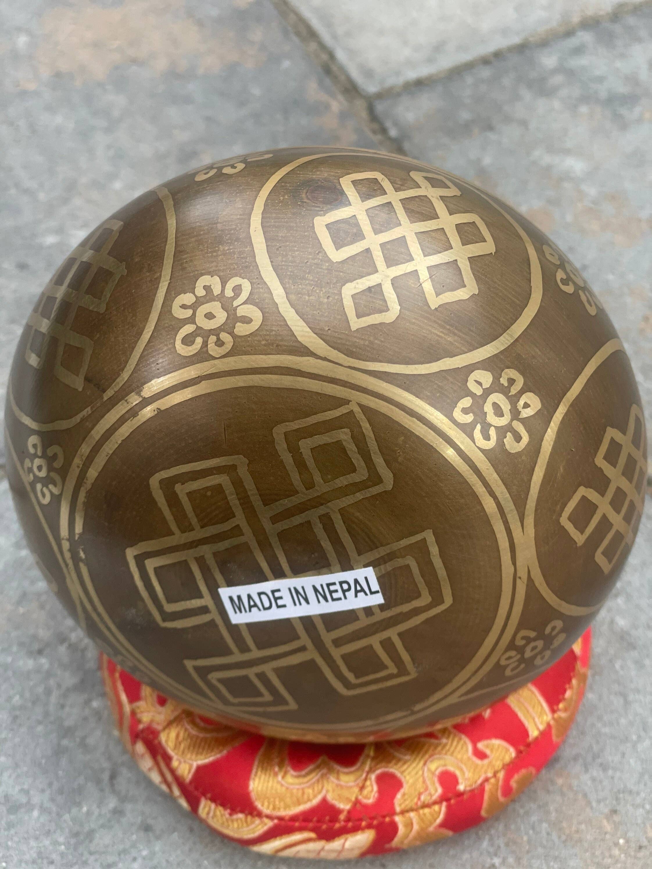 Like International – wholesale Meditationsprodukter – Tibetansk sångskålset med kudde och klubba7