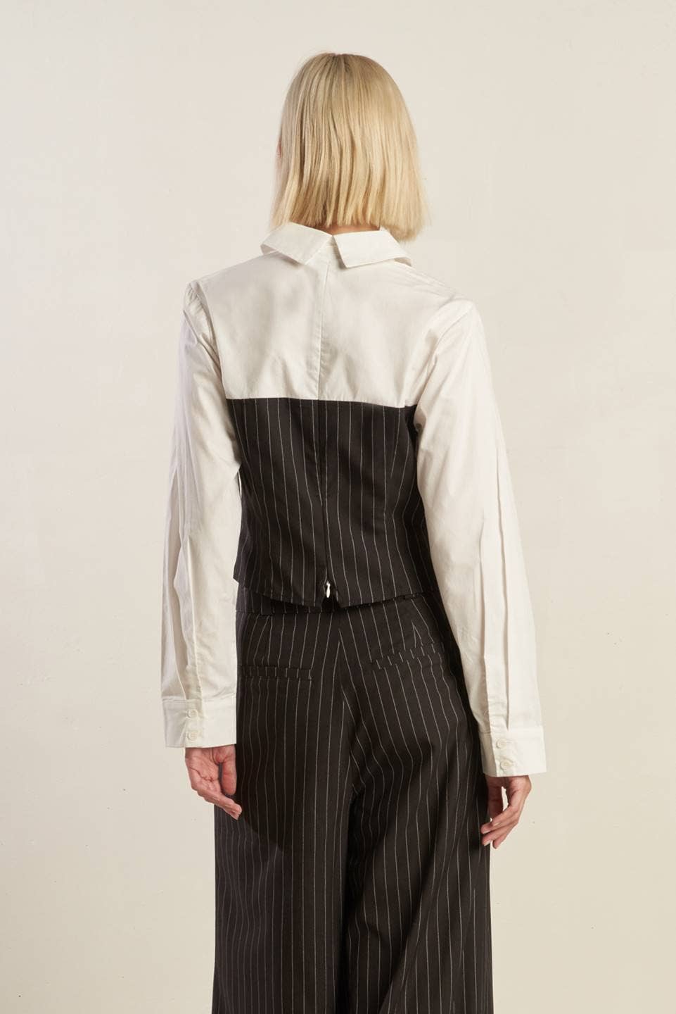 BLACK WHITE A woven top - FT1340 for wholesale on Faire1