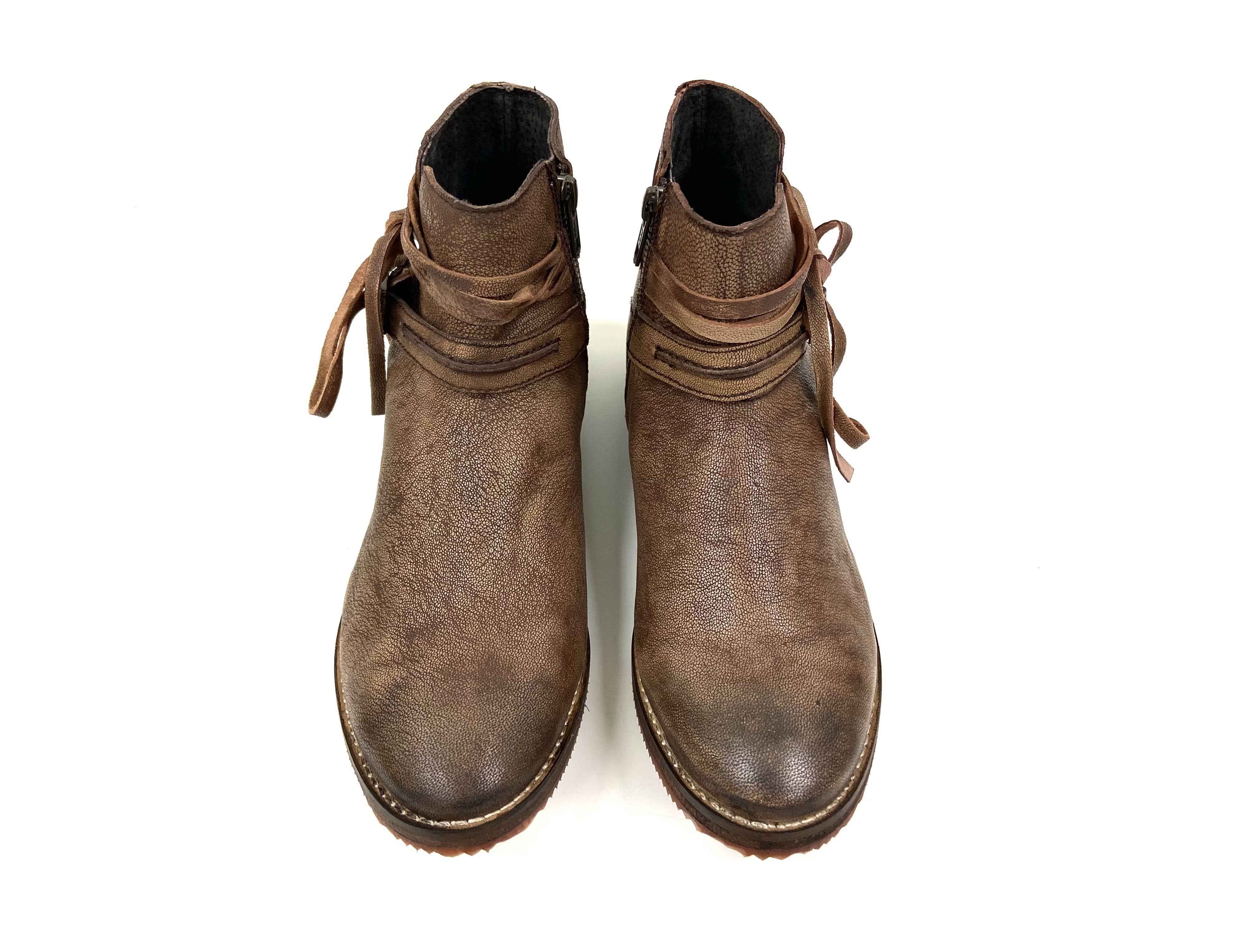 Only Partners - Wholesale Booties - Women's - Fringe Brown Low Top Ankle Boots with Side Cutouts3