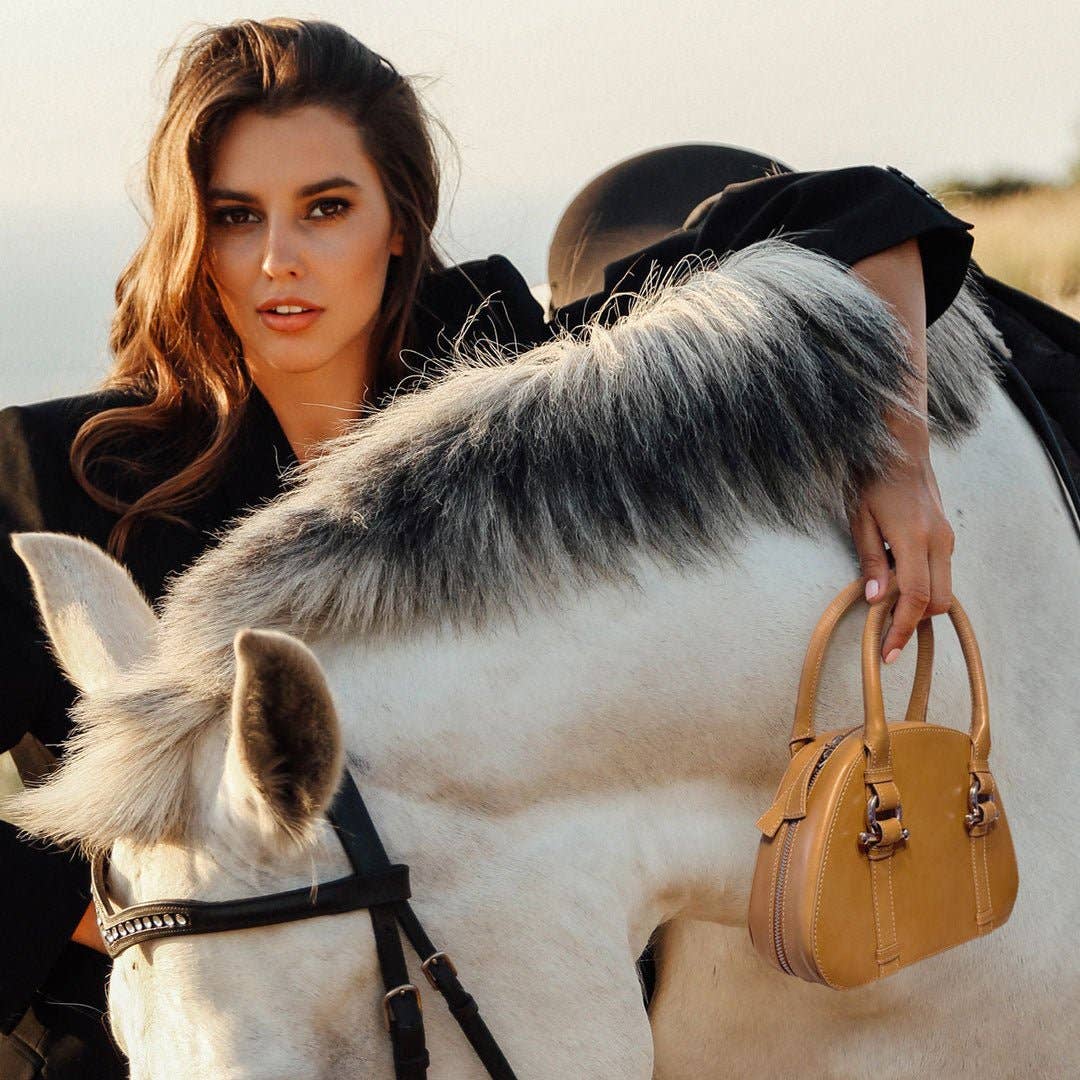 URBAN-EQUESTRIAN – Mala com alça superior – Mulher por atacado – Kella - Mala de Luxo em Pele com Detalhe de Freio de Cavalo em Preto8