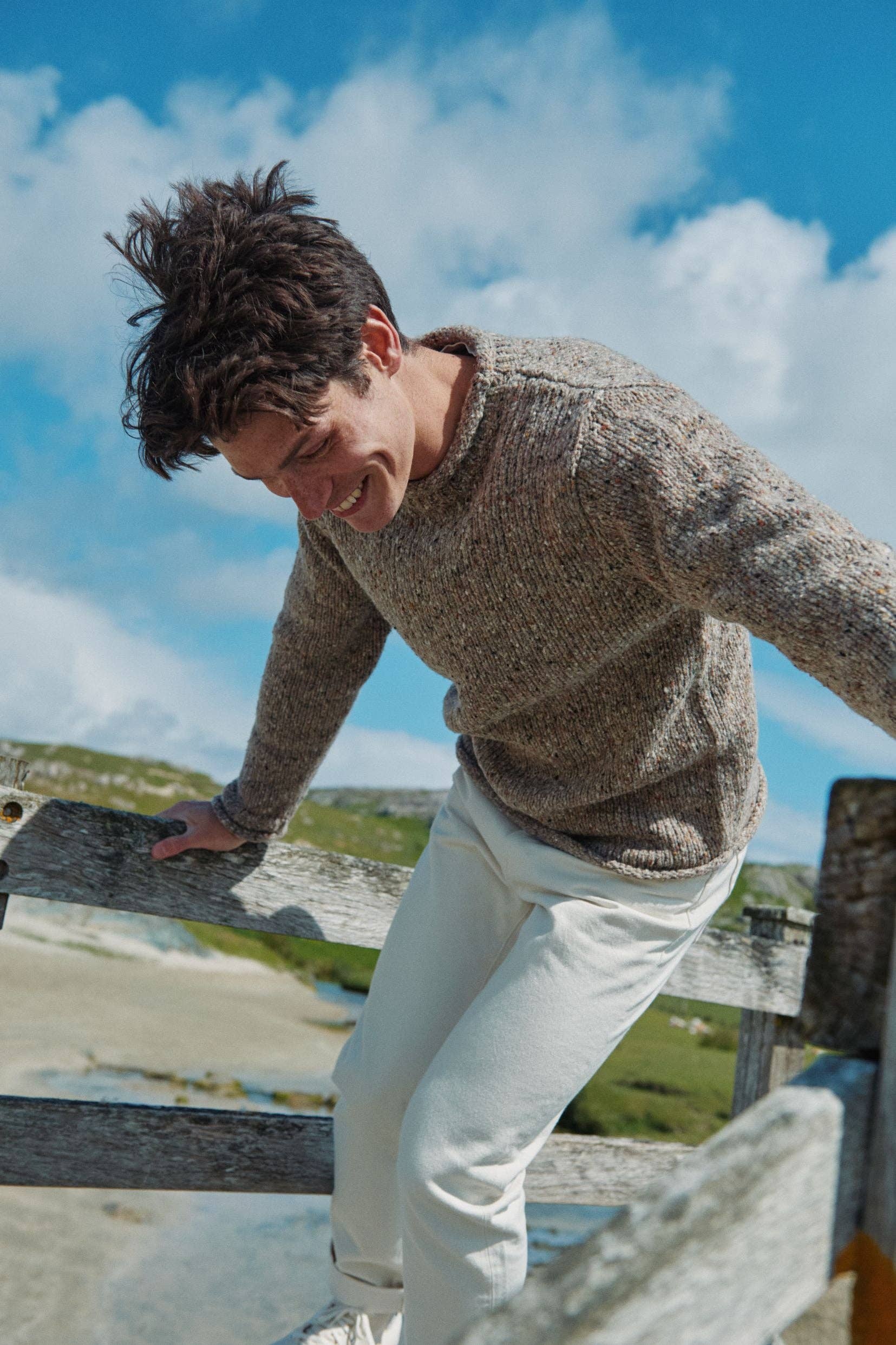 Aran Woollen Mills – wholesale Pullovertröja - Herr – Raheen tweed-rullhalsad herrtröja - havre3