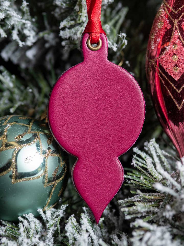 Lampeformet Ornament for engroshandel hos Leather Ornaments