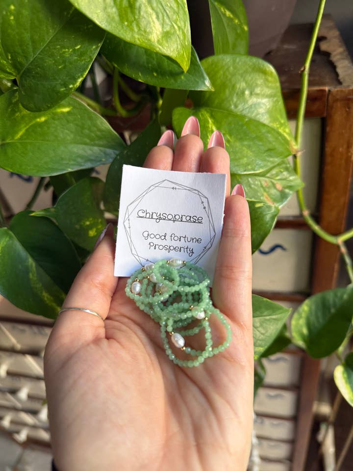 Anillo Elástico de Cuentas de Crisoprasa – Buena Fortuna y Prosperidad para venta al por mayor de Sapphire & Sage