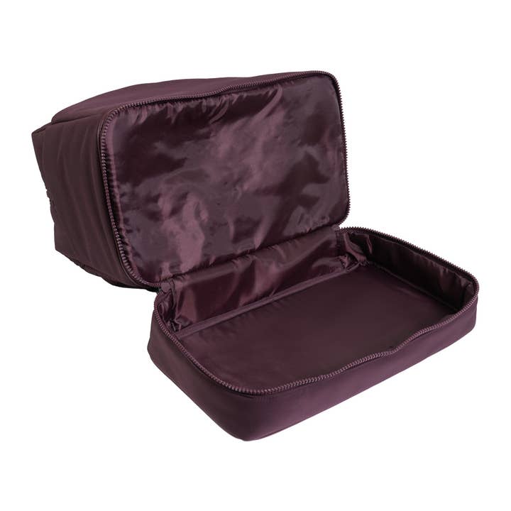 Magid - Wholesale Weekender Bag - Women's - Joan & David 18 Inch High Density Sport Nylon Drop Bottom Duffel Bag22