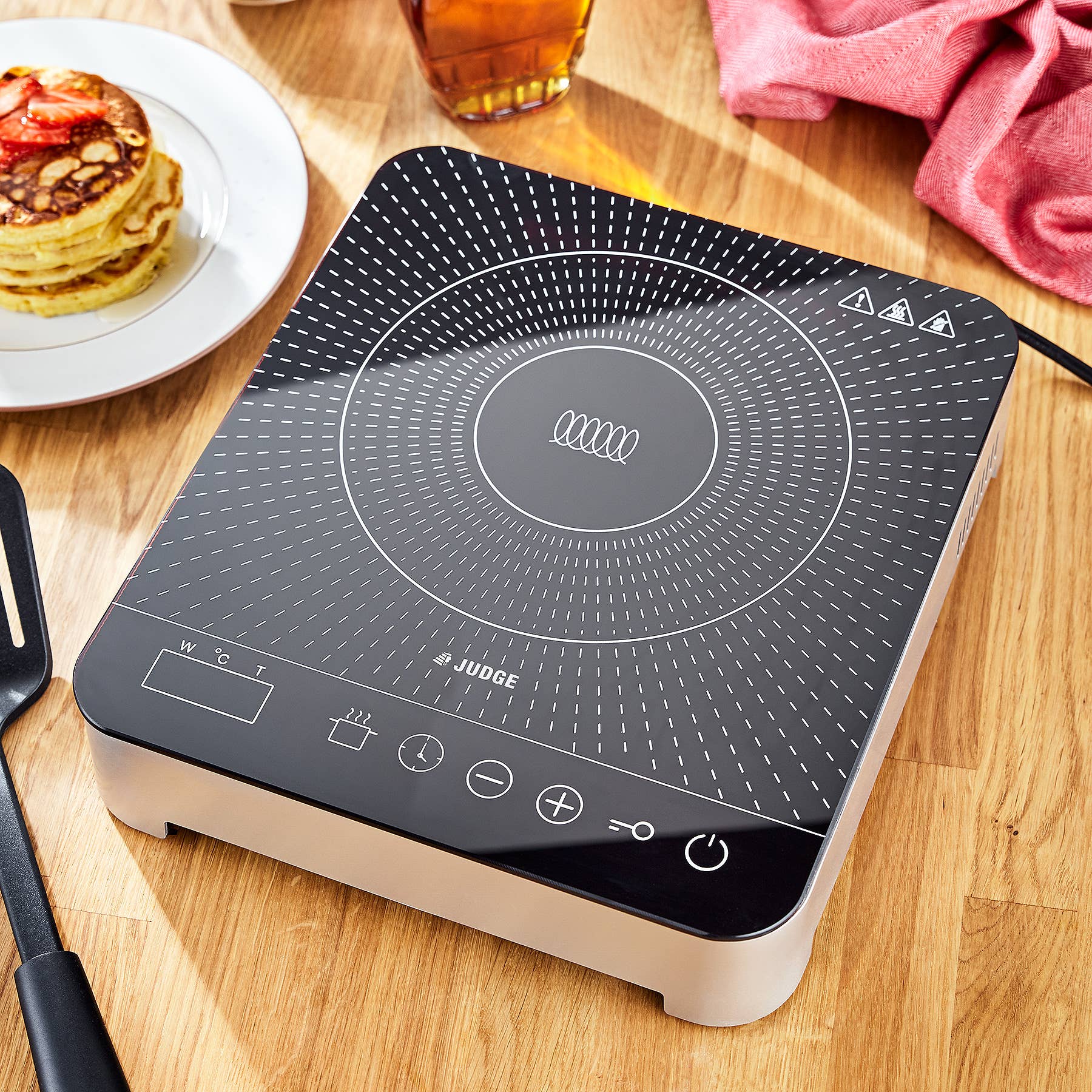 Judge UK – wholesale Köksapparat – Judge UK induktionshäll med brittisk kontakt1