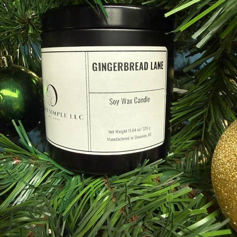Gingerbread Lane Groot voor wholesale door Oddly Simple LLC