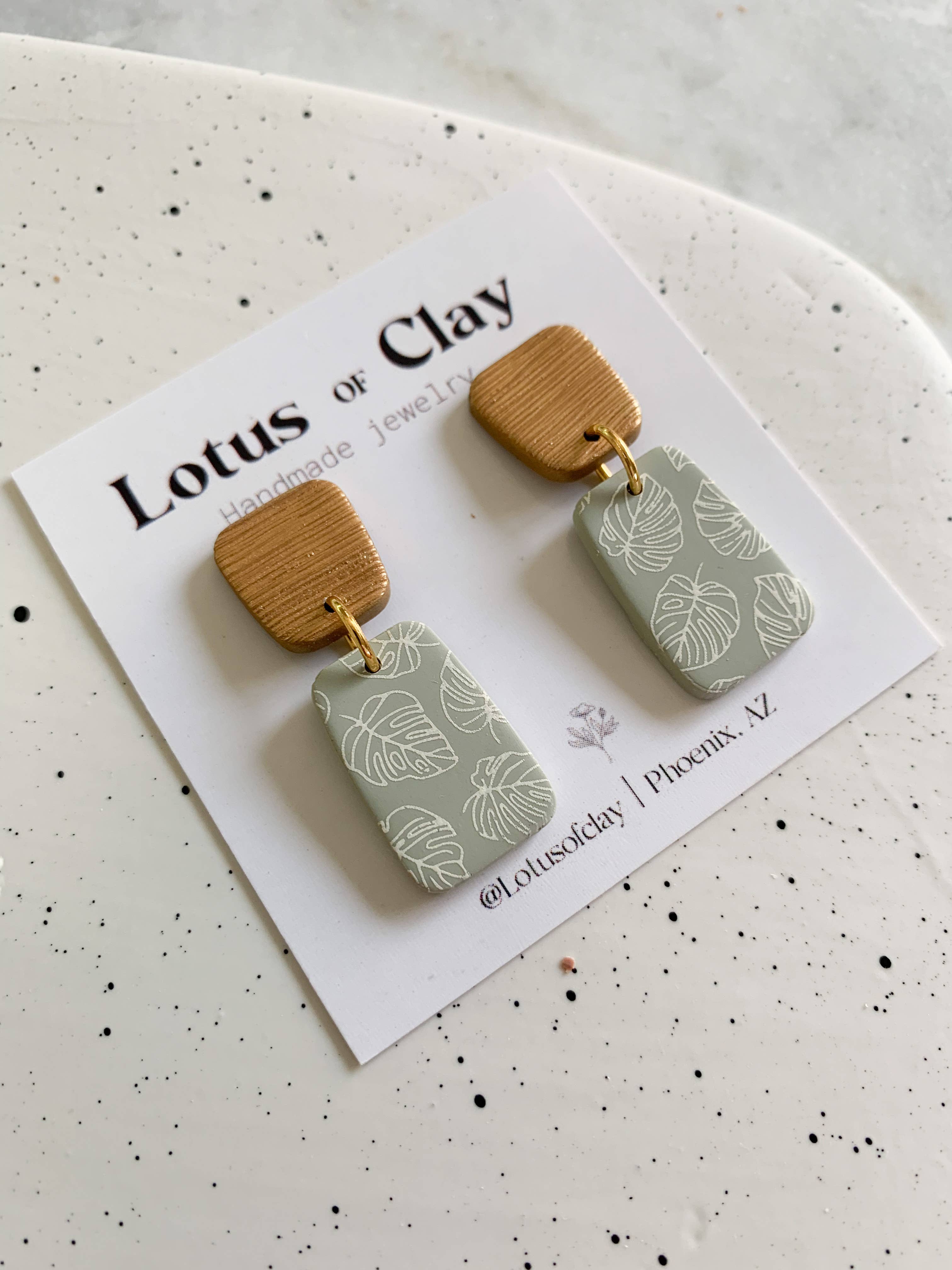 Lotus of clay - Vente Boucles d'oreilles pendantes - Boucles d'oreilles faites main en argile3