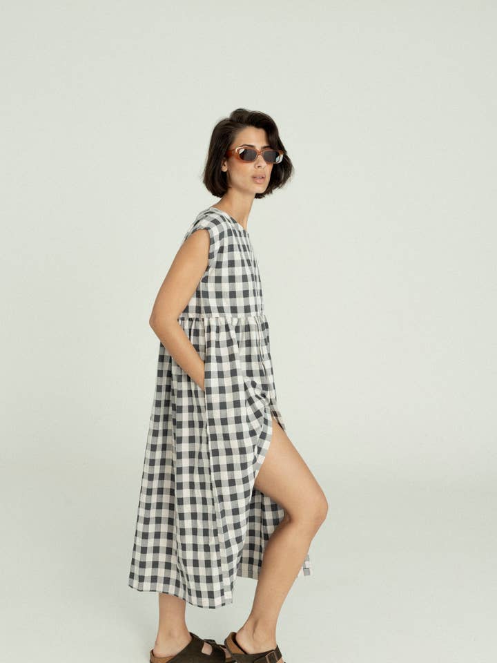 09h - mid squared dress for wholesale by Your Human Soul