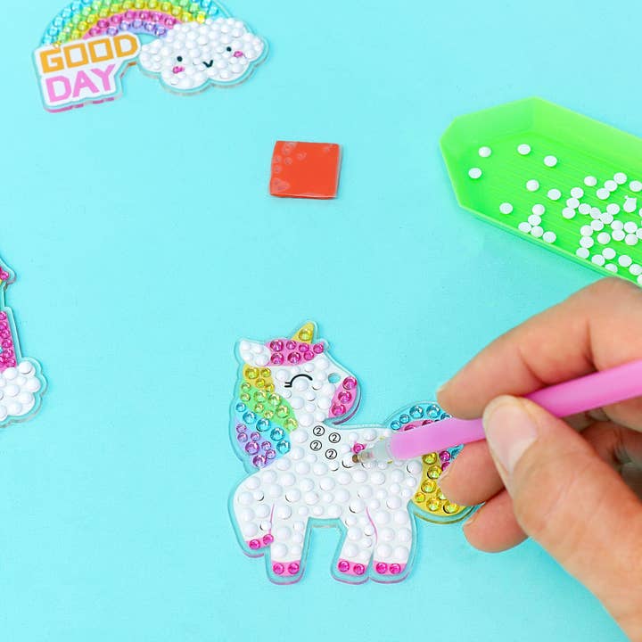 Kitsville - Wholesale DIY craft kit – Child - Adorable Keychains Diamond Art Kit – Unicorn (Set of 15)1