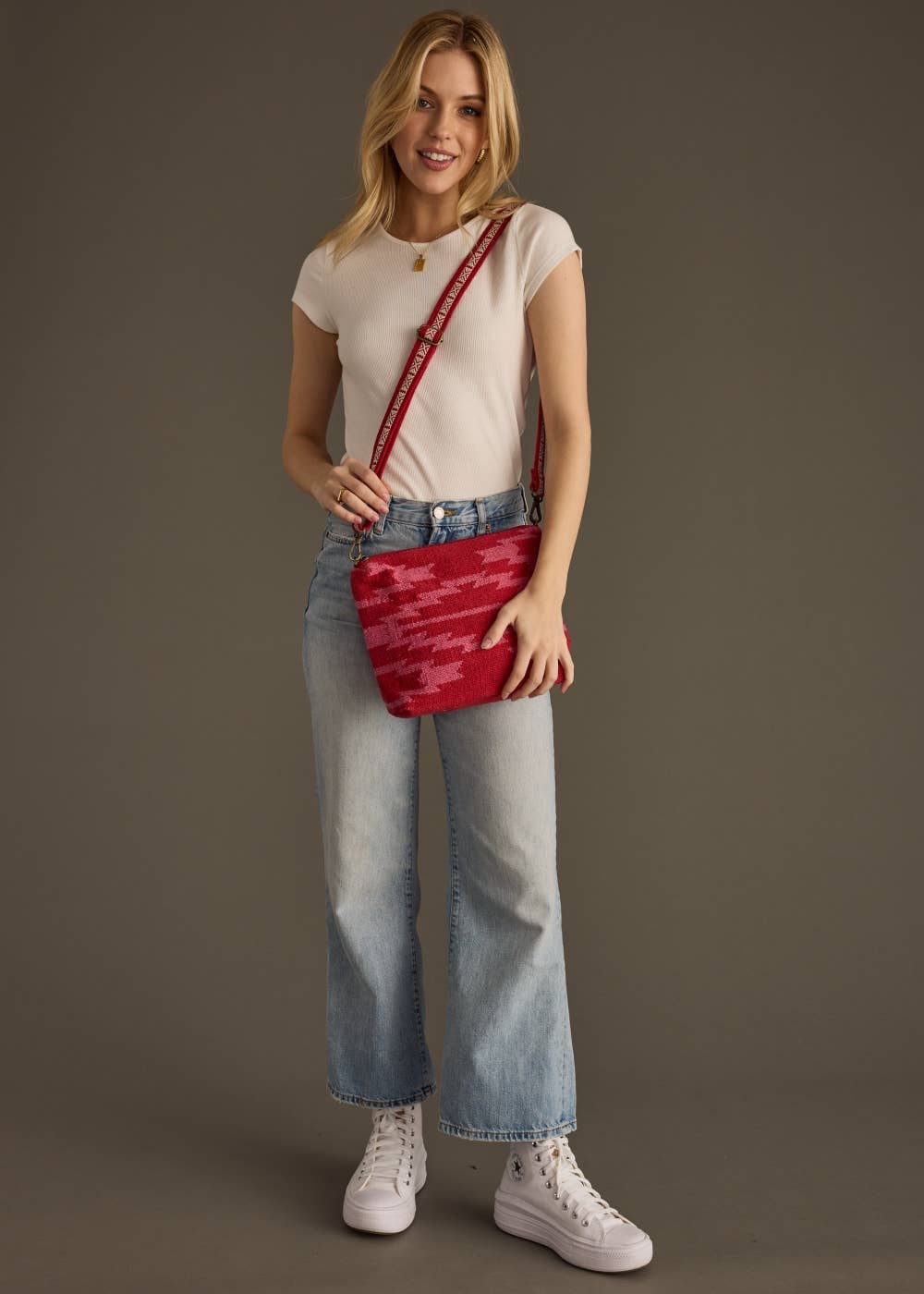 Panache Apparel Co. - Wholesale Crossbodytas - Dames - Rode & Roze Azteekse Schoudertas1