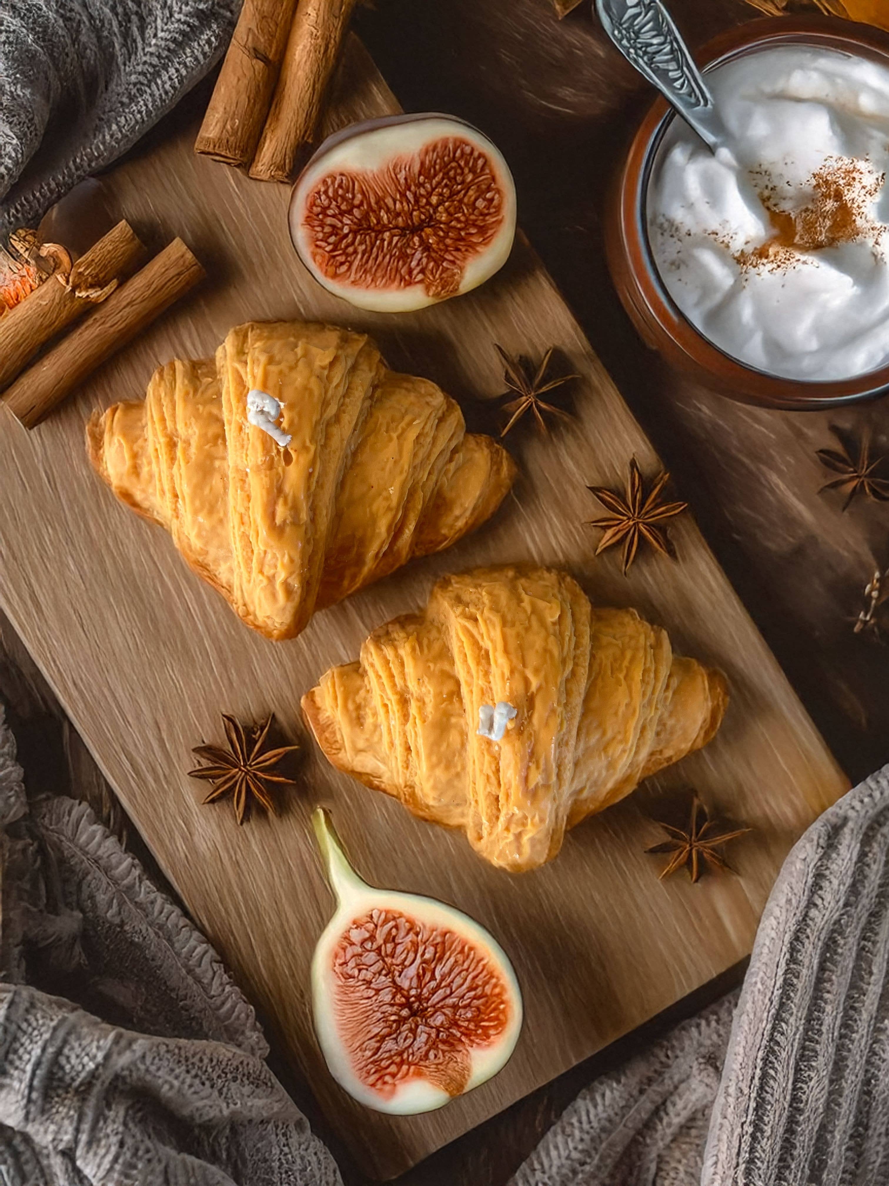 Surfing Road - Vendita all'ingrosso Candele regalo - Candela a forma di croissant profumata al burro fuso