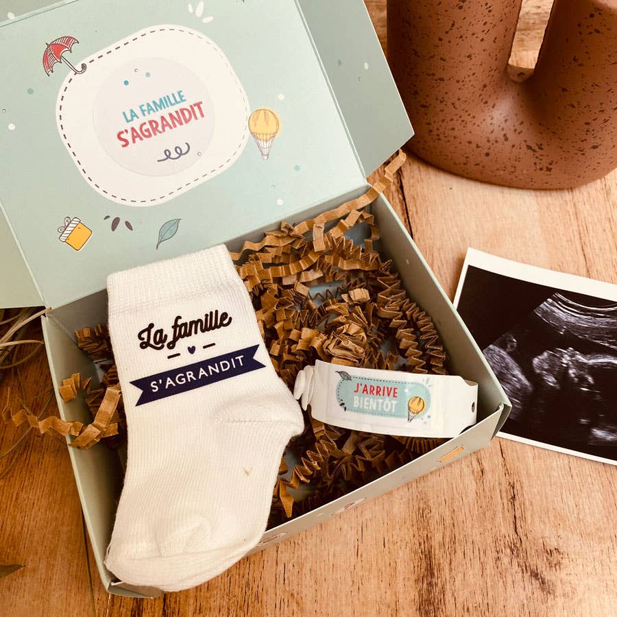 La vie en magenta – Großhandel Geschenkset zur Geburt für die Mutter – Schwangerschaftsankündigung für die Familie - Geschenkschachtel mit Baby0