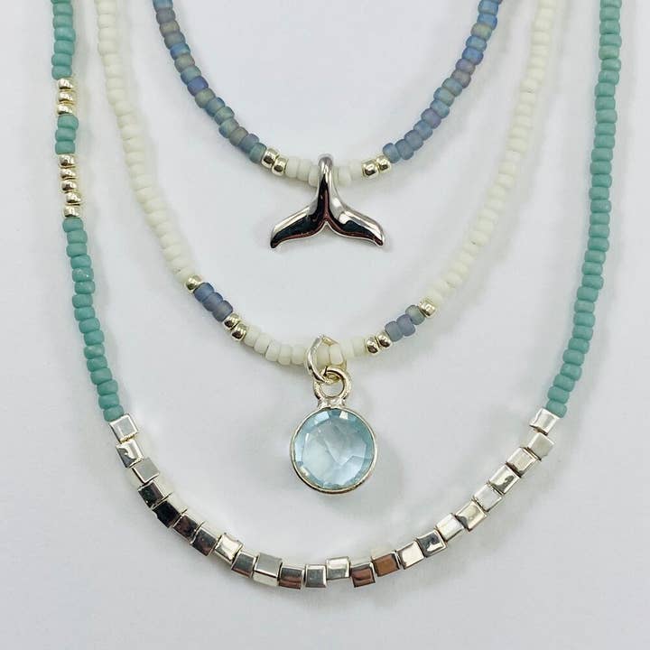 Parure de collier à trois perles Greens - Conte de baleine en argent pour la vente par Sarah Crawford Handcrafted