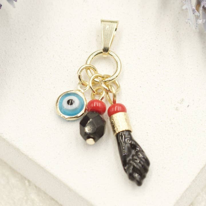 Sort Figa Hånd Vedhæng for engroshandel hos Cherie by Cherie