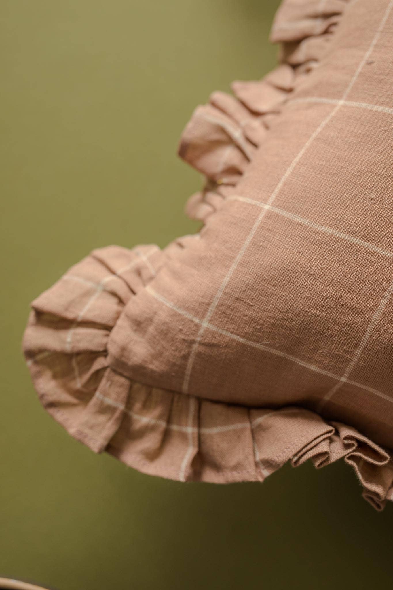 Rug & Weave - Wholesale Throw Pillow Cover - CALLIE Ruffle Pillow  8