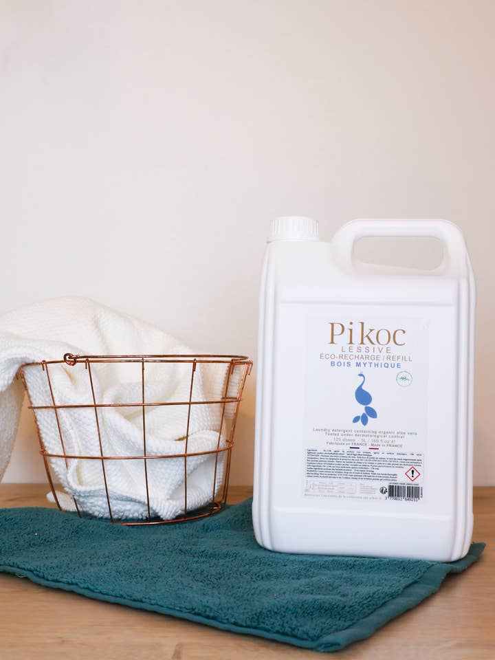 Detersivo per bucato profumato Bois Mythique 5 L per la vendita all'ingrosso da parte di Pikoc