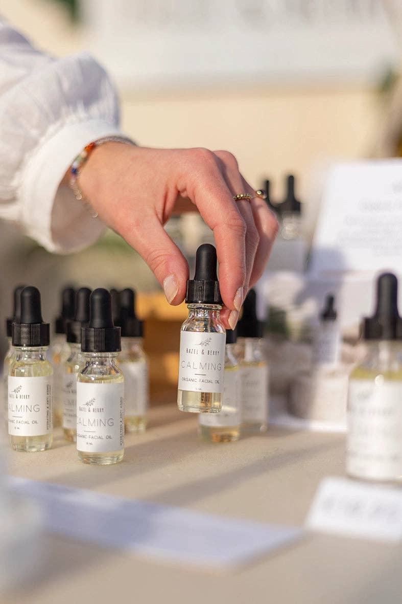 Hazel & Berry - Wholesale Facial Oil - Natuurlijke organische gezichtsolie - licht en anti-veroudering1