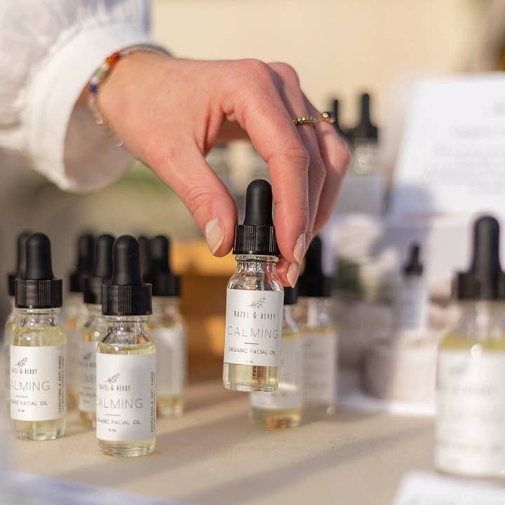 Hazel & Berry - Wholesale Facial Oil - Natuurlijke organische gezichtsolie - licht en anti-veroudering1