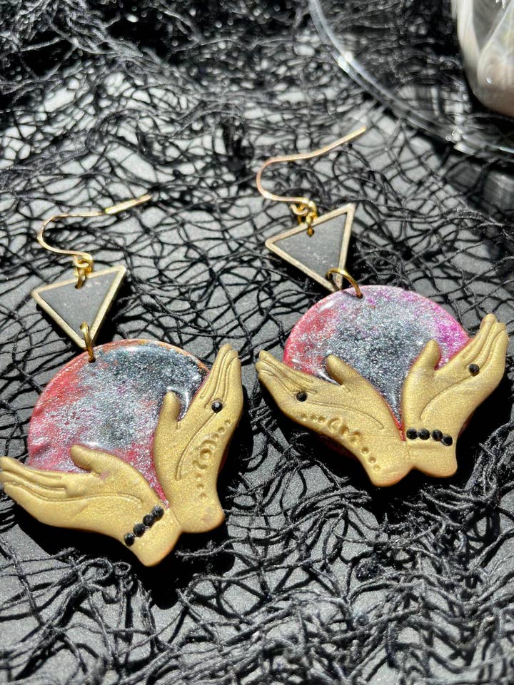 Pendientes colgantes adivinación para venta al por mayor de She makes clay