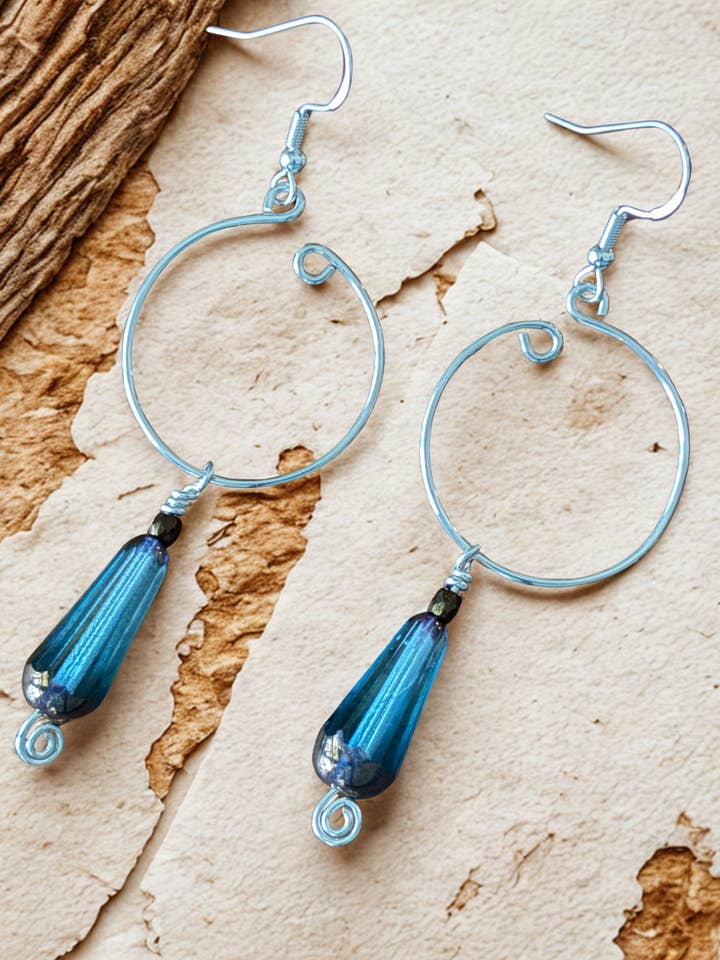 Brinco de Argola com Conta de Vidro Checa e Prata de Lei 925 por atacado de Two Snowy Egrets