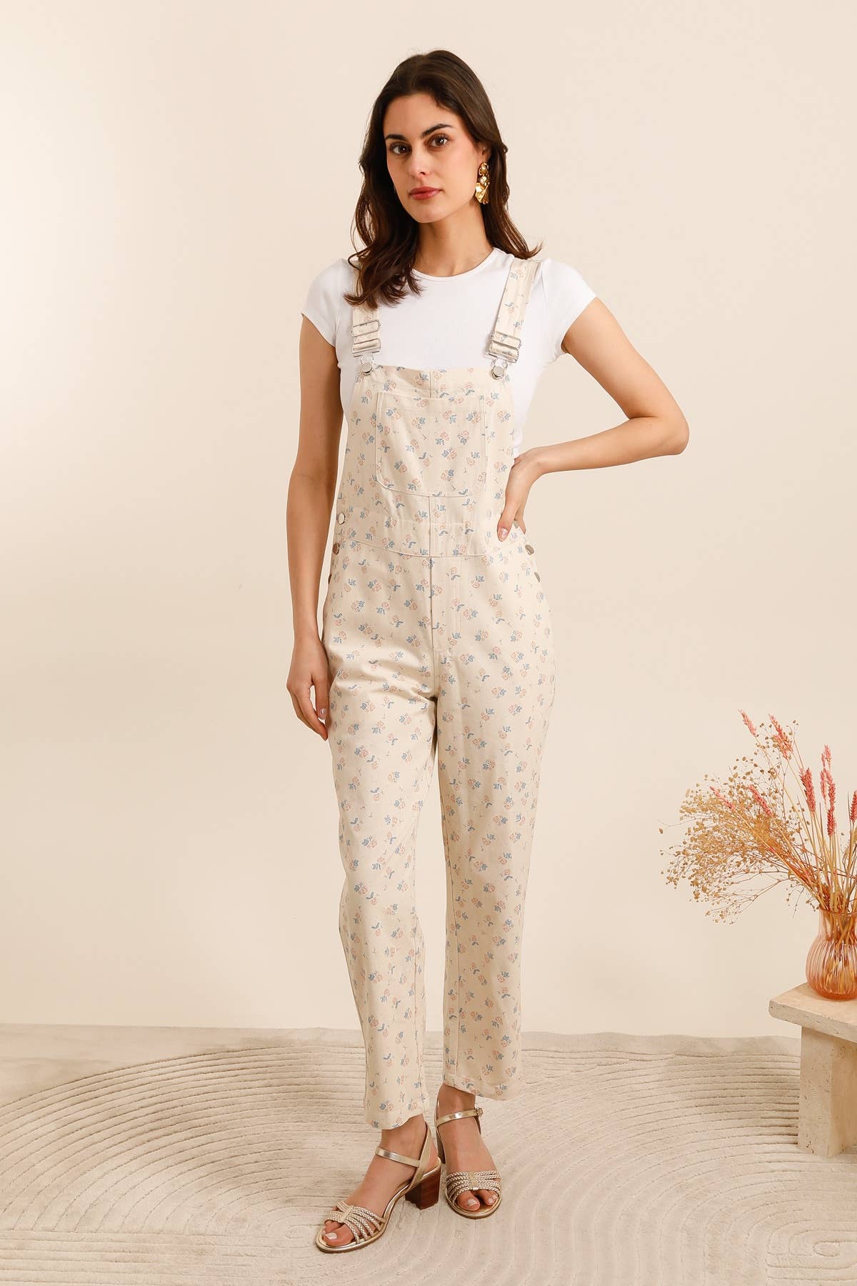 beige Salopette vintage 5782 con stampa floreale e taschino in vendita all'ingrosso su Faire0