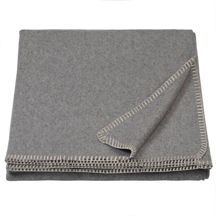 Carstens, Inc. - Wholesale Bedding Blanket - Light Grey Wool Blanket