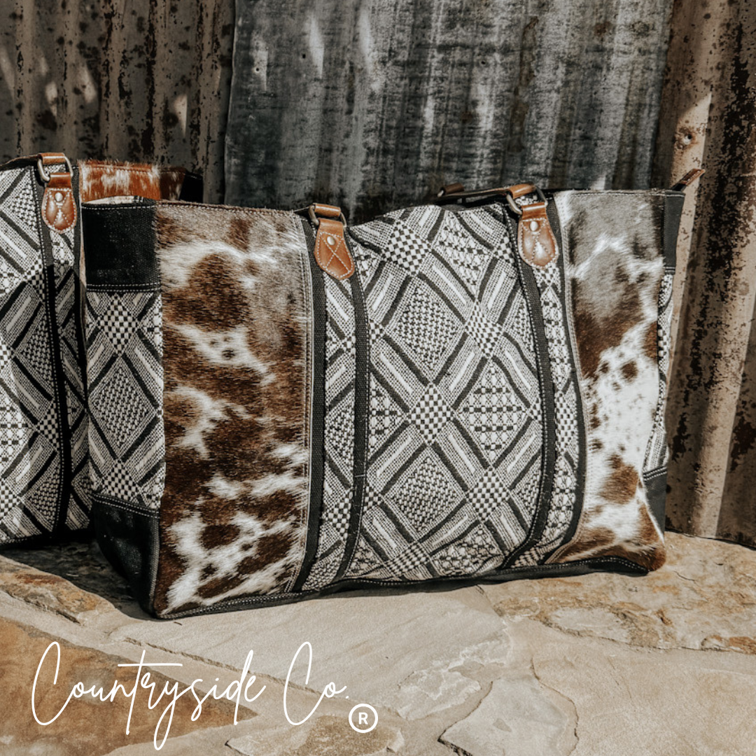 Texas Western Cowhide Bags and More - Wholesale Duffel- en weekendtas - Dames - Charlene Koeienhuid Weekendtas1