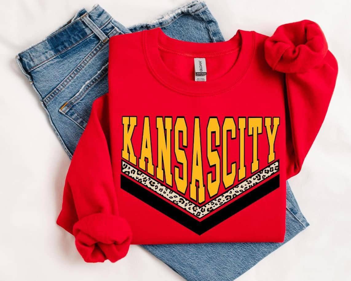 Lasting Impressions CT - Wholesale Graphic Sweatshirt - Women's - Wholesale Kansas City Yellow with Leopard Stripe Sweatshirt- Red0