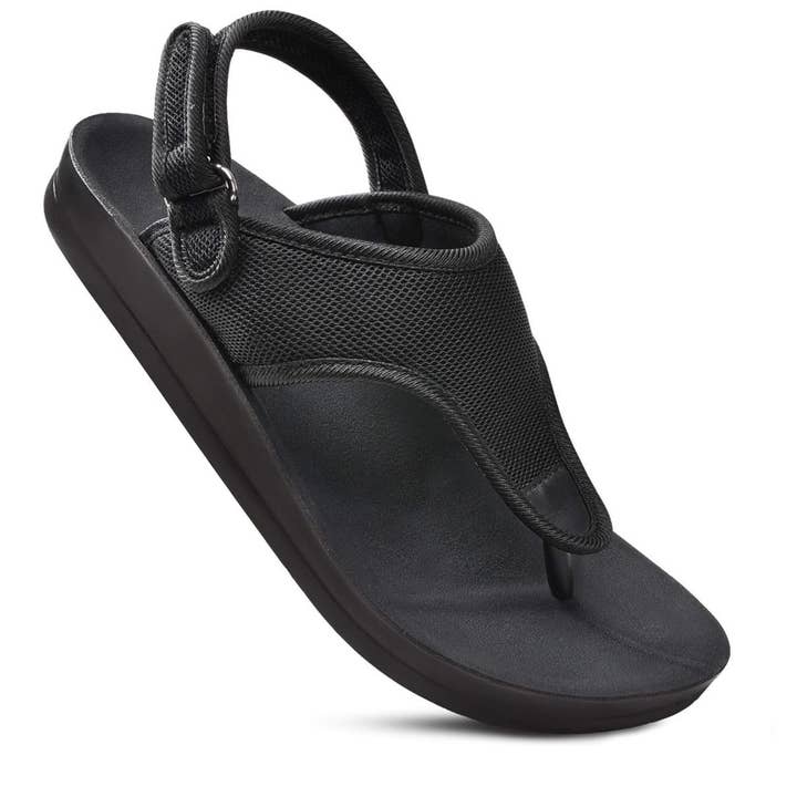 Aerothotic - Sandales à bride arrière en corail pour la vente par Aerothotic