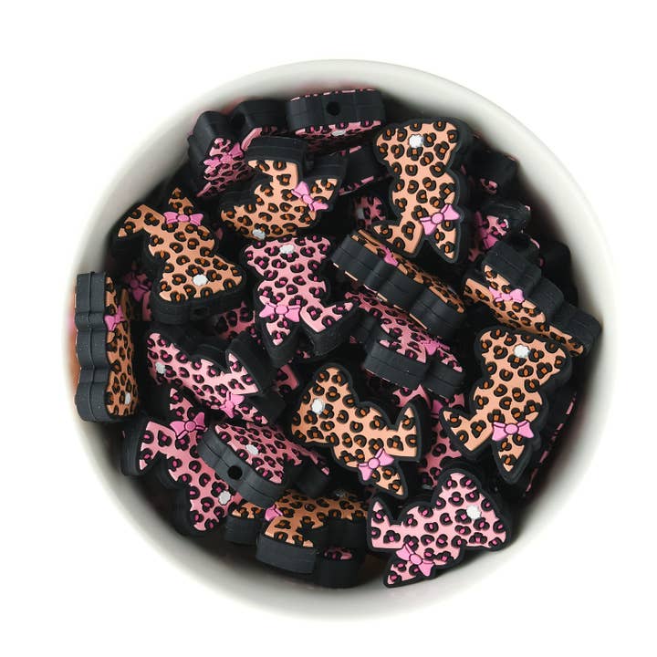 Regardez les perles focales en silicone Peep le Lapin pour la vente par Cara & Co Silicone Craft Supply