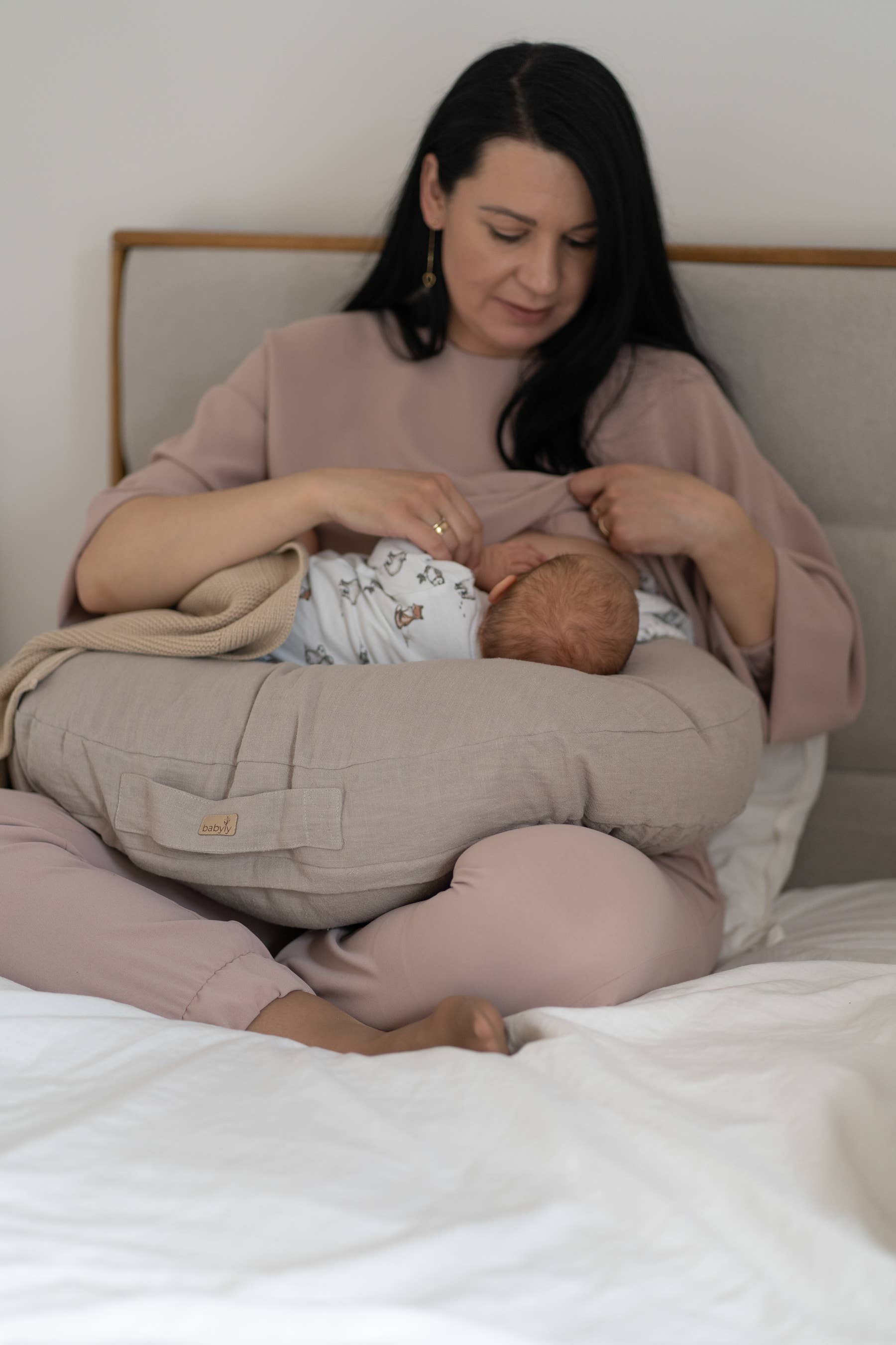 Babyly - Wholesale Nursing Pillow/Pad - Maternity - Linen nursing pillow, breast feeding pillow - 3 colors2