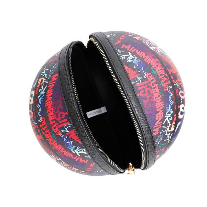 PinktownUSA – Engroshandel Crossbodytaske - Dame – Lilla og sort Graffiti Basketball taske2