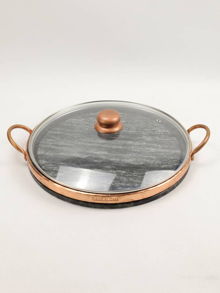 Soapstone Pizza Baking Tray for wholesale by PIETRA DI CASA