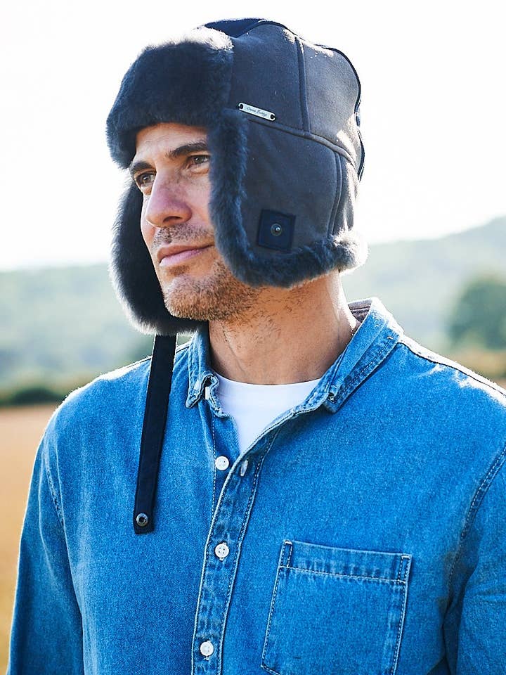 Klassischer Trapperhut aus Lammfell | Sherpa-Hut von Kent | Bomberhut für den Großhandel von Owen Barry Ltd