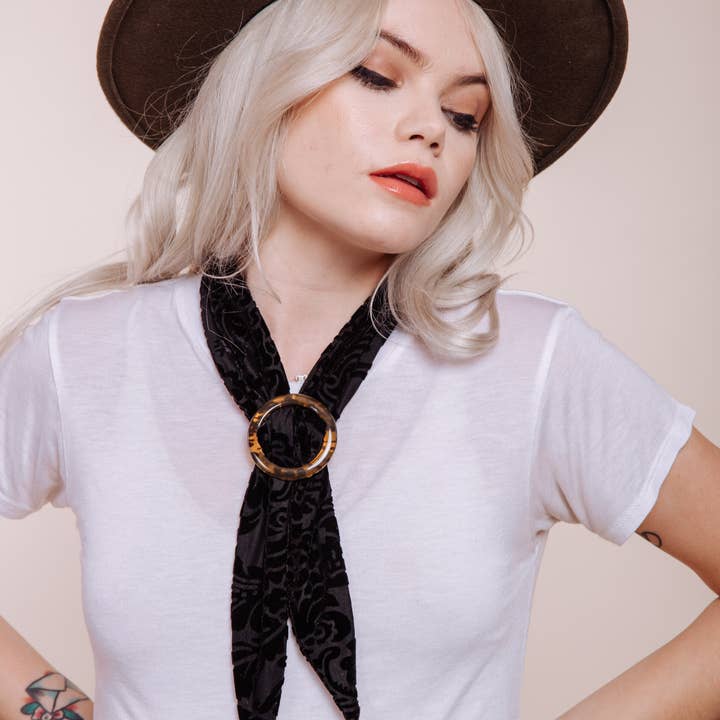 I'm With The Band - Wholesale Scarf clip – Women's - Tortoise Shell