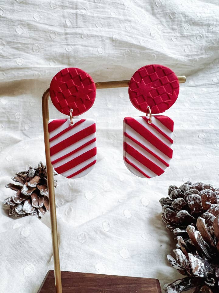 Pendentifs en forme de canne pour la vente par Love Poppy Co.