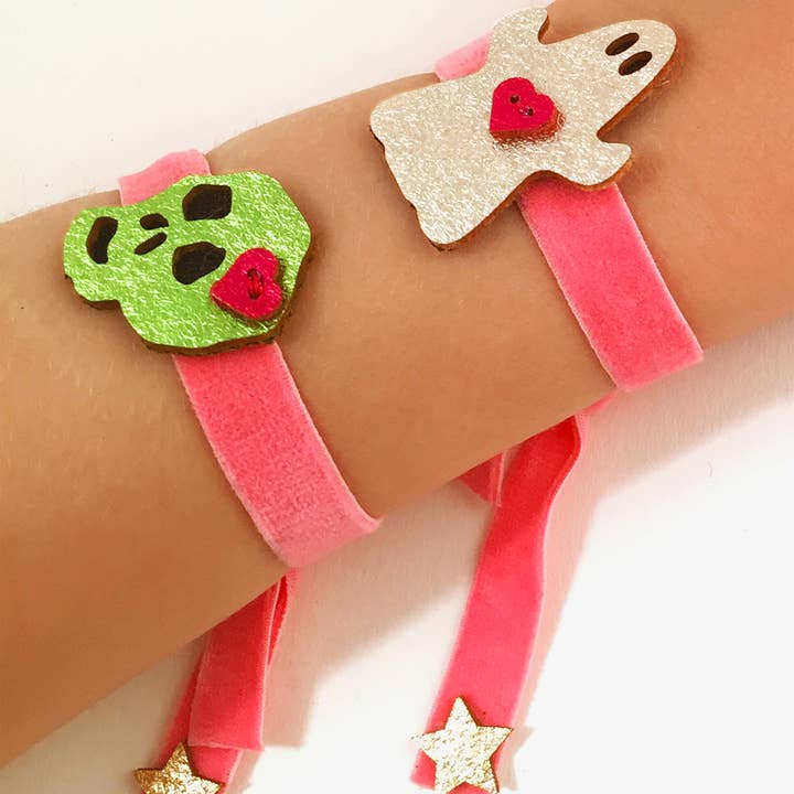 Eleanor Moss Studio – wholesale Woven/braided bracelet – Spooky Skull Bracelet1