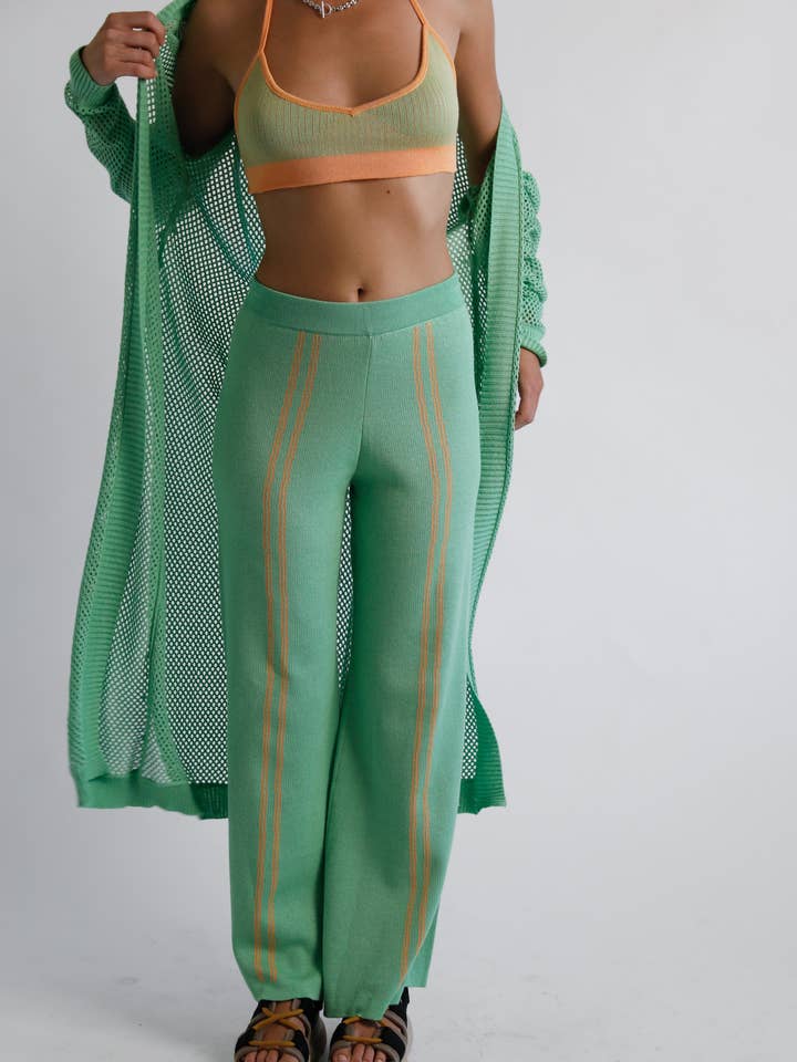 Andean Collective - Wholesale Cardigan - Women's - MILEY CARDIGAN - APPLE1