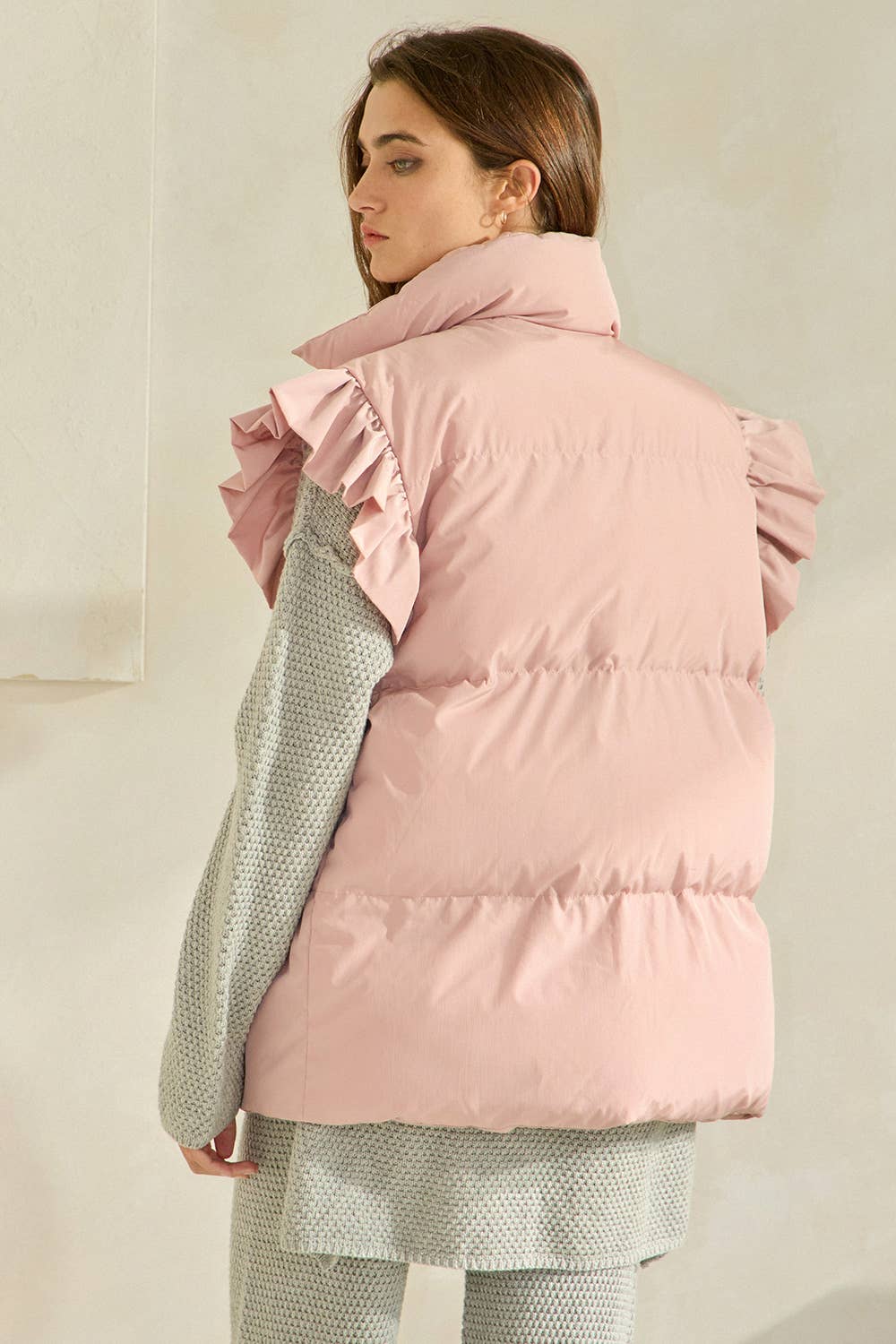 BUCKETLIST INC - Wholesale Outerwear Vest - Women's - IT1813 Ruffle Sleeve Down Vest12