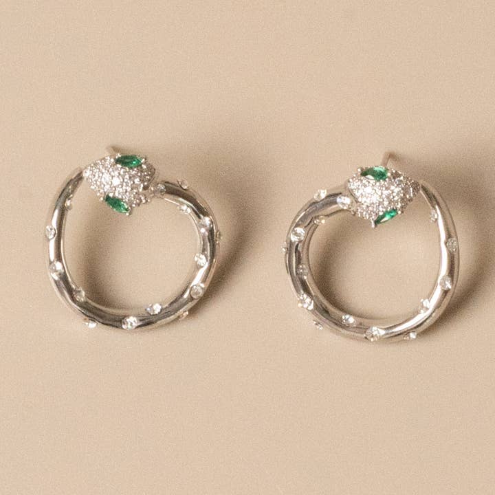 Boucles d'oreilles serpent pour la vente par Factor Stories