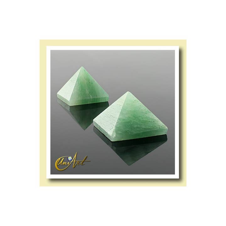 UniArt - Wholesale Spiritual Stone/Crystal - 1.5 Cm Quartz Pyramid