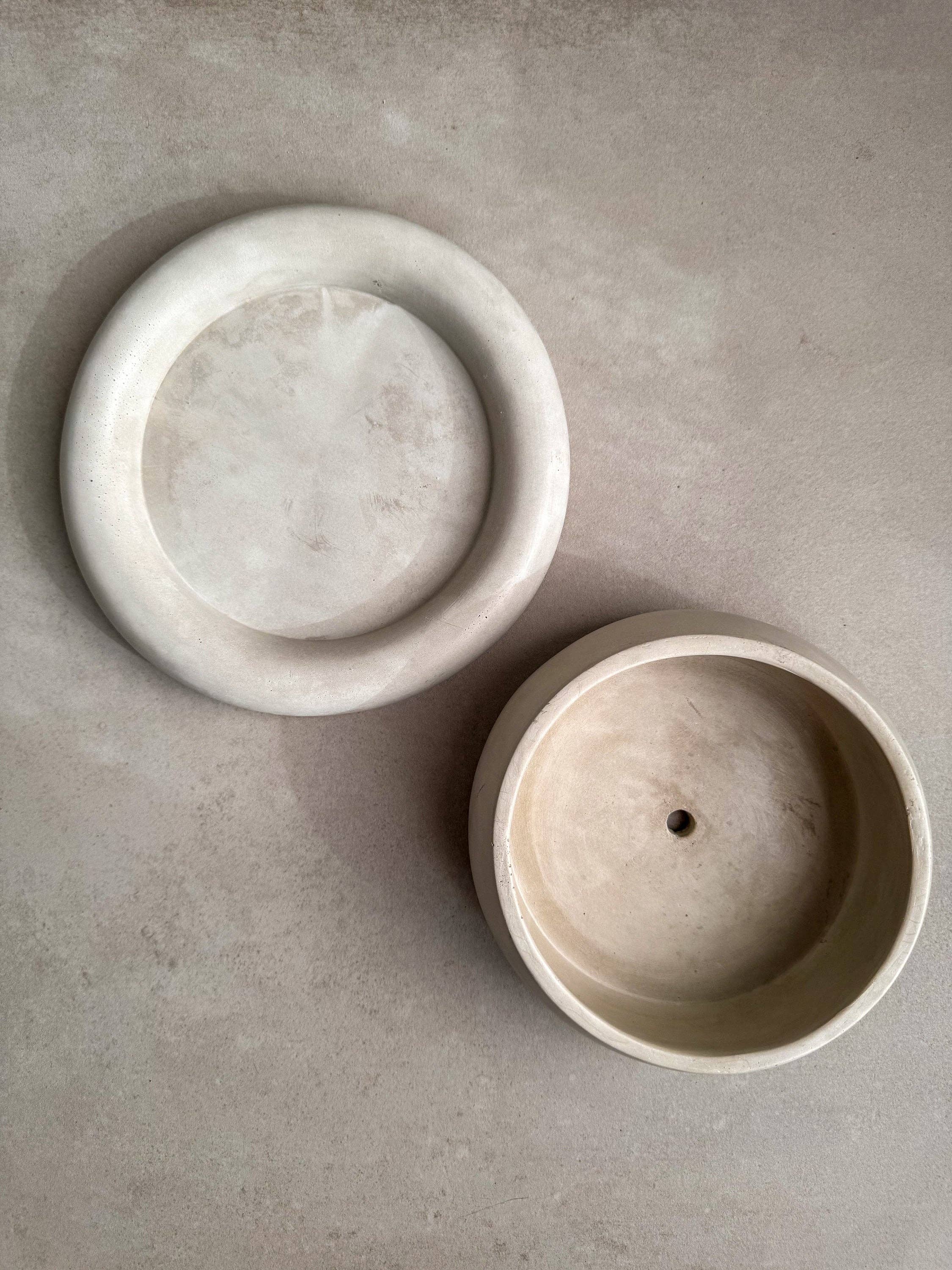 Minimal Loot Design - Wholesale Plantenpot - Betonnen plantenbak met schotel, moderne lage plantenpot, bubbelvormige plantenbak, ondiepe cementpot, minimalistische pot met schotel, Scandinavische pot, dikke pot7