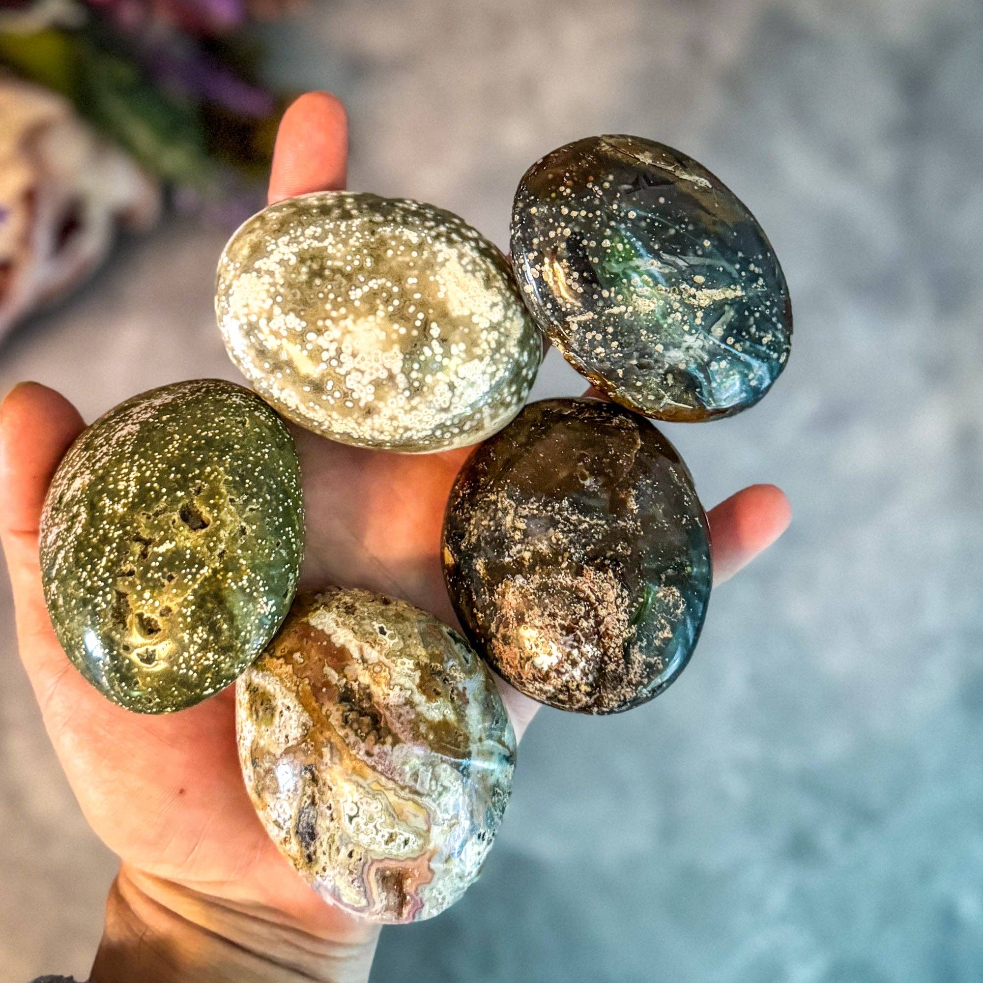 Mandala Gems – wholesale Andlig sten/kristall – Ocean Jasper Palmstones0