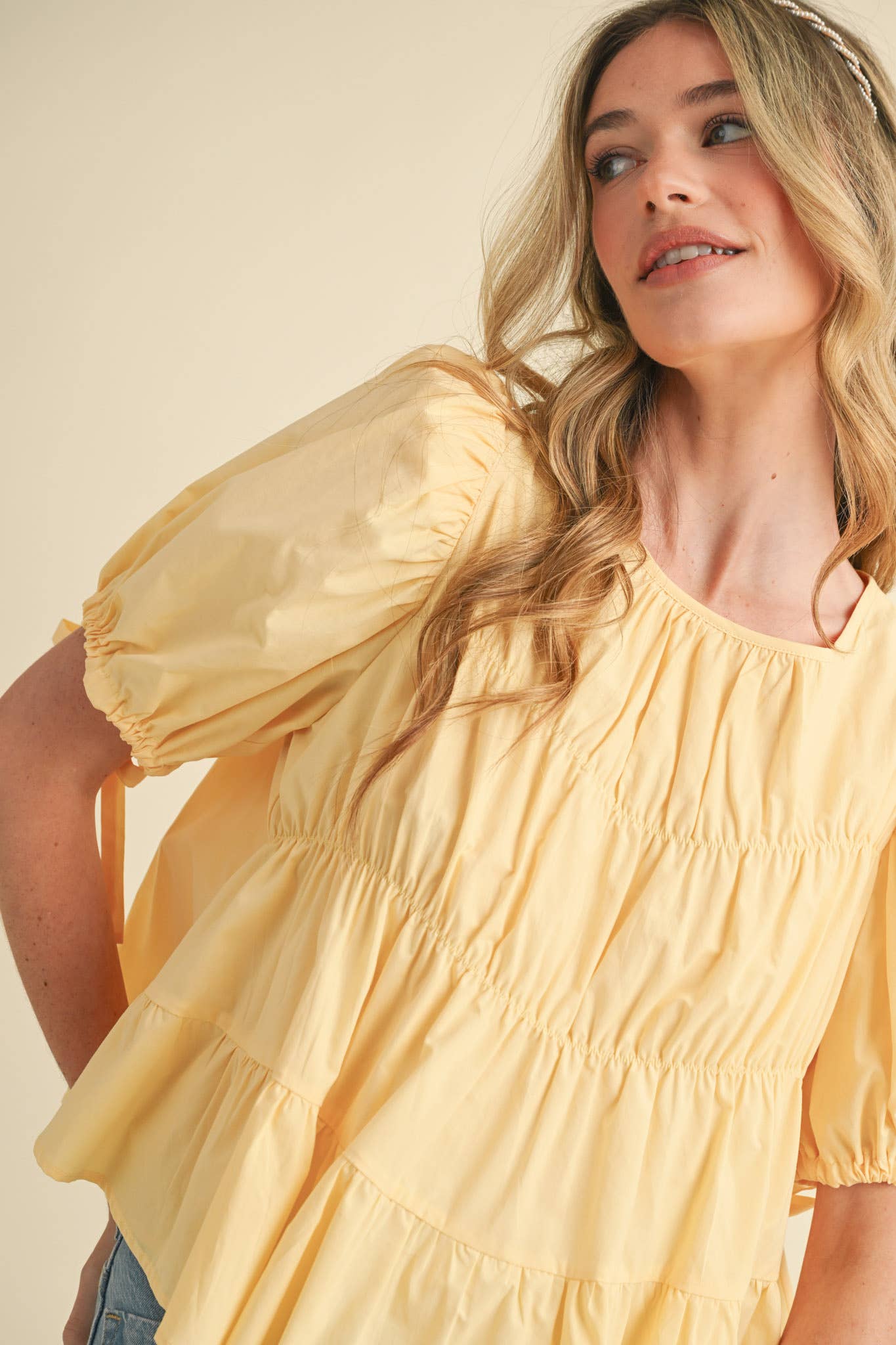 &MERCI - Wholesale Blouse - Women's - TIERED SHIRRING PUFF SLEEVE TOP MTP308131