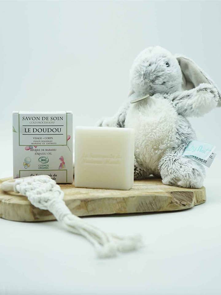 LE DOUDOU | Soap 100 g for wholesale by La Savonnerie du Nouveau Monde