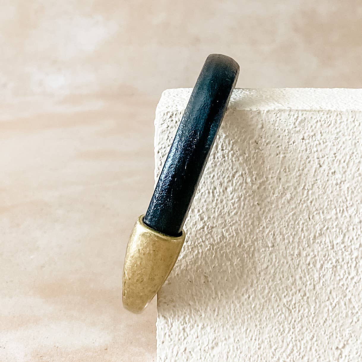 Diana Kauffman Designs - Vendita all'ingrosso Bracciale a polsino - Bracciale staccabile in pelle/Ottone anticato0