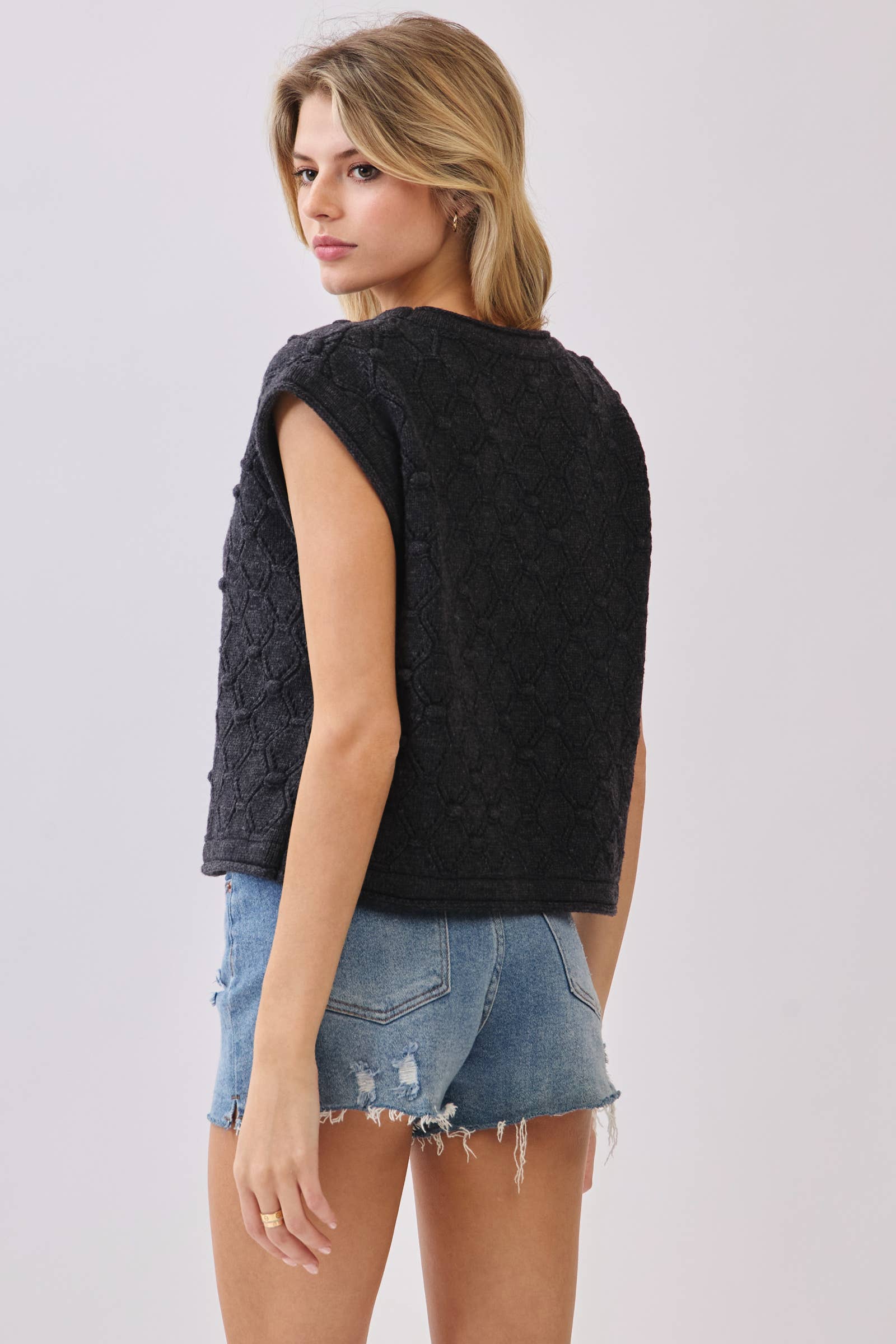 Final Touch – Top de malha - Mulher por atacado – Top de Malha com Manga Curta e Bainha Enrolada - VW61272